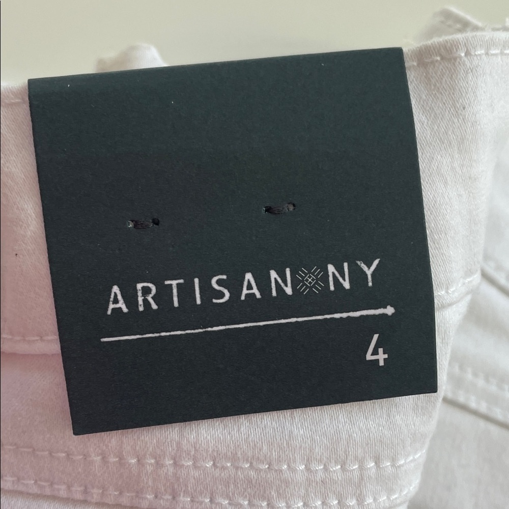 Artisan NY Crisp White Denim - Picture 4 of 5